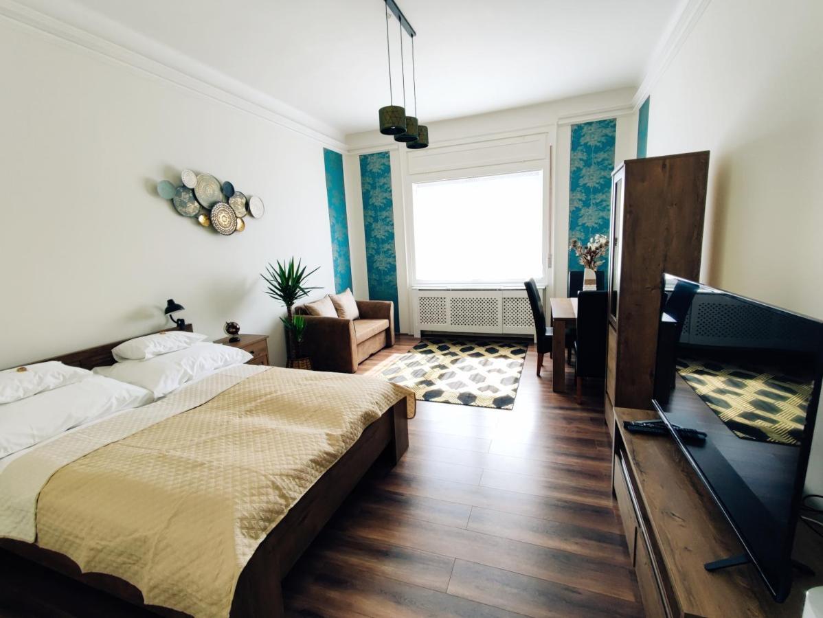 Central Palace Apartman デブレツェン エクステリア 写真